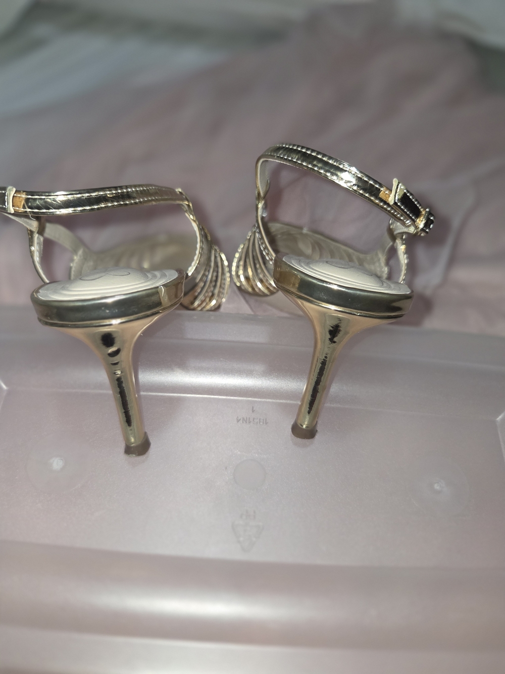Jessica Simpson Metallic Gold Strappy Slingback Kitten Heel - Picture 6 of 9